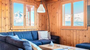 Televisión, chimenea