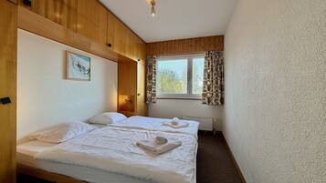 2 bedrooms, free WiFi