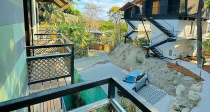 Casa JabalĂ. Beach, sunset, surf, food. Come and enjoy the Pura Vida vibe.