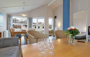 Interior - Meeresrauschen 1 - Dorf 6 (Travemünde-Priwall)