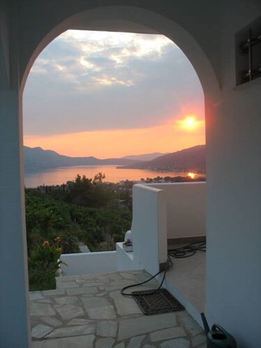 Edipsos Village Mer Egee