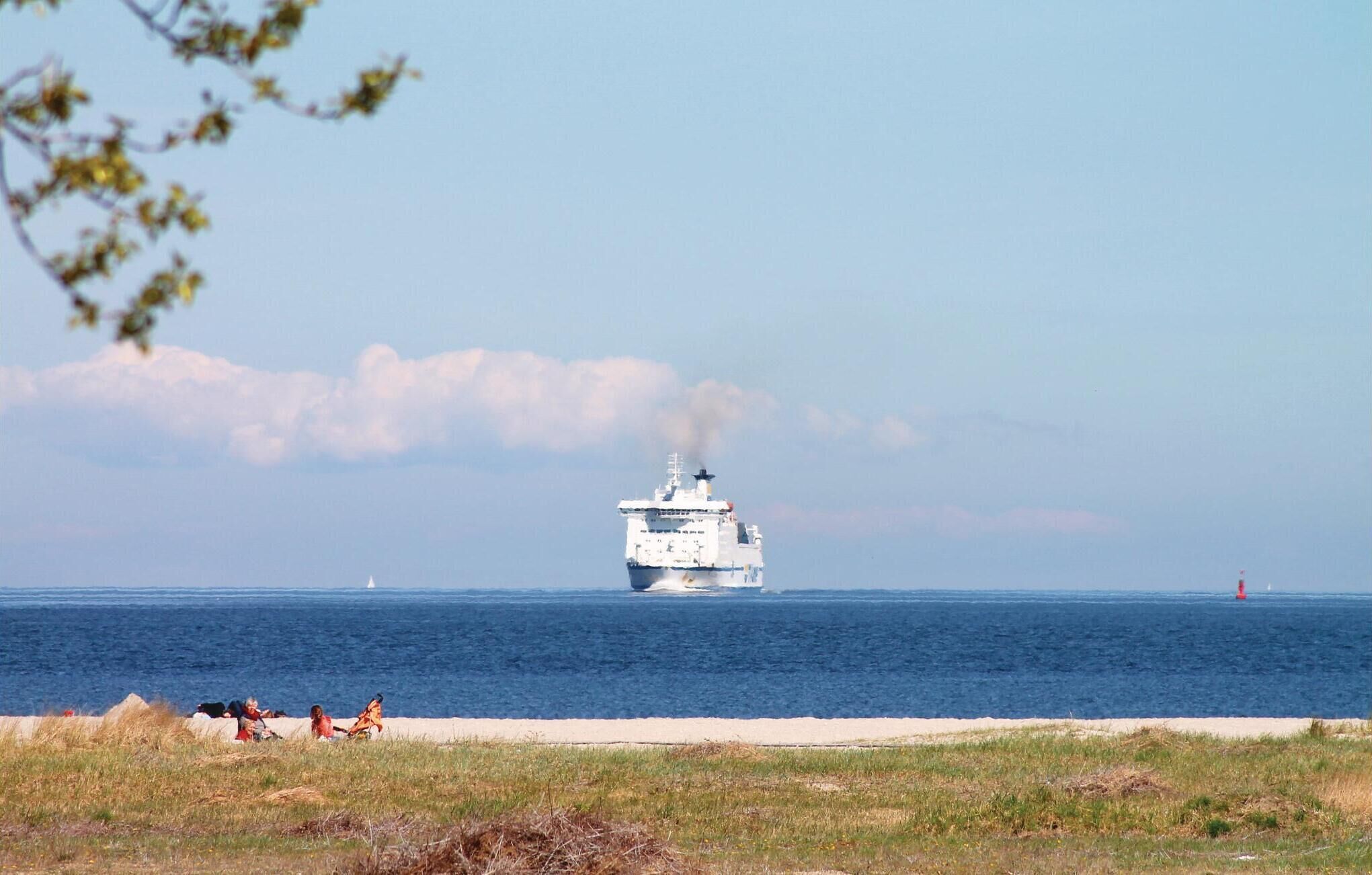 På stranden og vannski