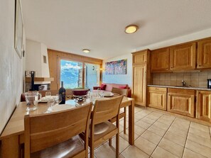 Dining - Plein Ciel VA 012 - MOUNTAIN apartment 4 pers (Veysonnaz)