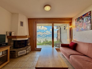 TV, fireplace - Plein Ciel VA 012 - MOUNTAIN apartment 4 pers (Veysonnaz)