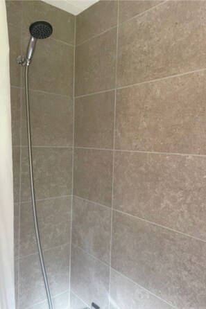 Bathtub