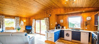 Beautiful 5 star, 2 bedroom, 2 bathroom chalet with stunning views and wood burning stove