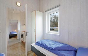 3 Schlafzimmer, Reisekinderbett, kostenloses WLAN, Bettwäsche