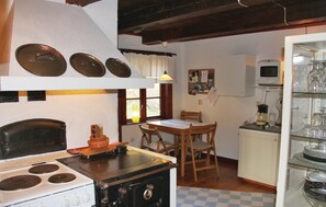 Refrigerador, microondas, parrilla de estufa y lavavajillas 