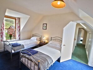 7 室のベッドルーム、アイロン / アイロン台、旅行用ベビーベッド、インターネット