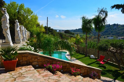 AL060 Villa Giulia yksityisellä uima-altaalla grillausmahdollisuus