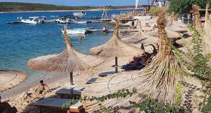 Ferienwohnung nur 500 Meter bis zum Sandstrand mit Waschmaschine, Klima, Liegestühlen, Garten und Grill