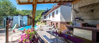 4 bedroom stunning home in Plaski