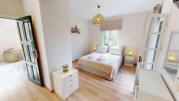 1 bedroom, in-room safe, iron/ironing board, travel crib