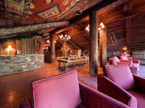 Interior - Spacious Alpine Retreat (Les Arcs 2000)