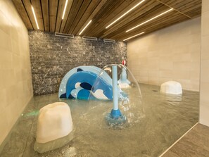 Children’s area - Chalet in Paradiski with Stunning Ski Views (Les Arcs 2000)