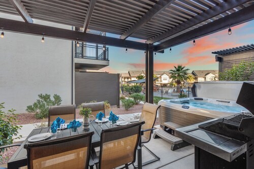 Ocotillo Springs Resort 2, Private Hot Tub, BBQ, & Community Amenities!