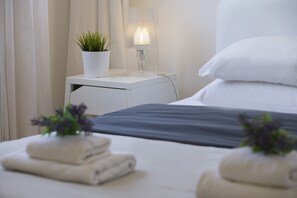 5 bedrooms, in-room safe, iron/ironing board, free WiFi