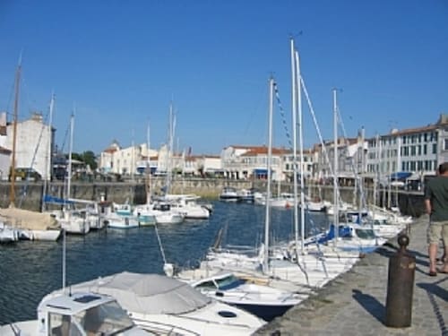 L'Etable (2 Bedrooms, Sleeps 4/6) 1 of 2 gites in16thC  Farmhouse with Pool