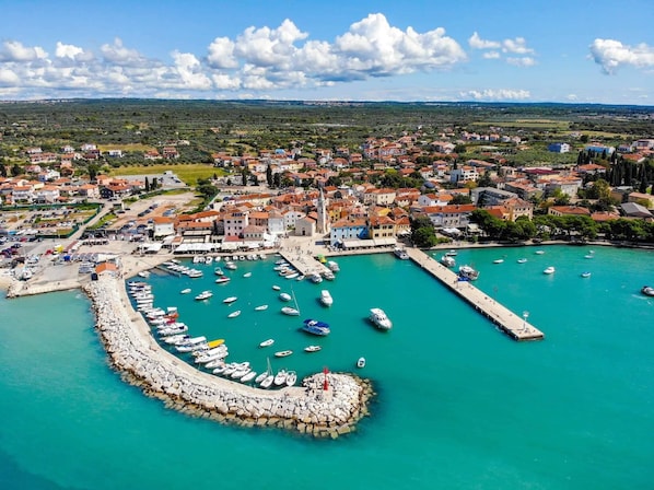 Marina/club náutico