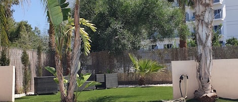 حمام سباحة