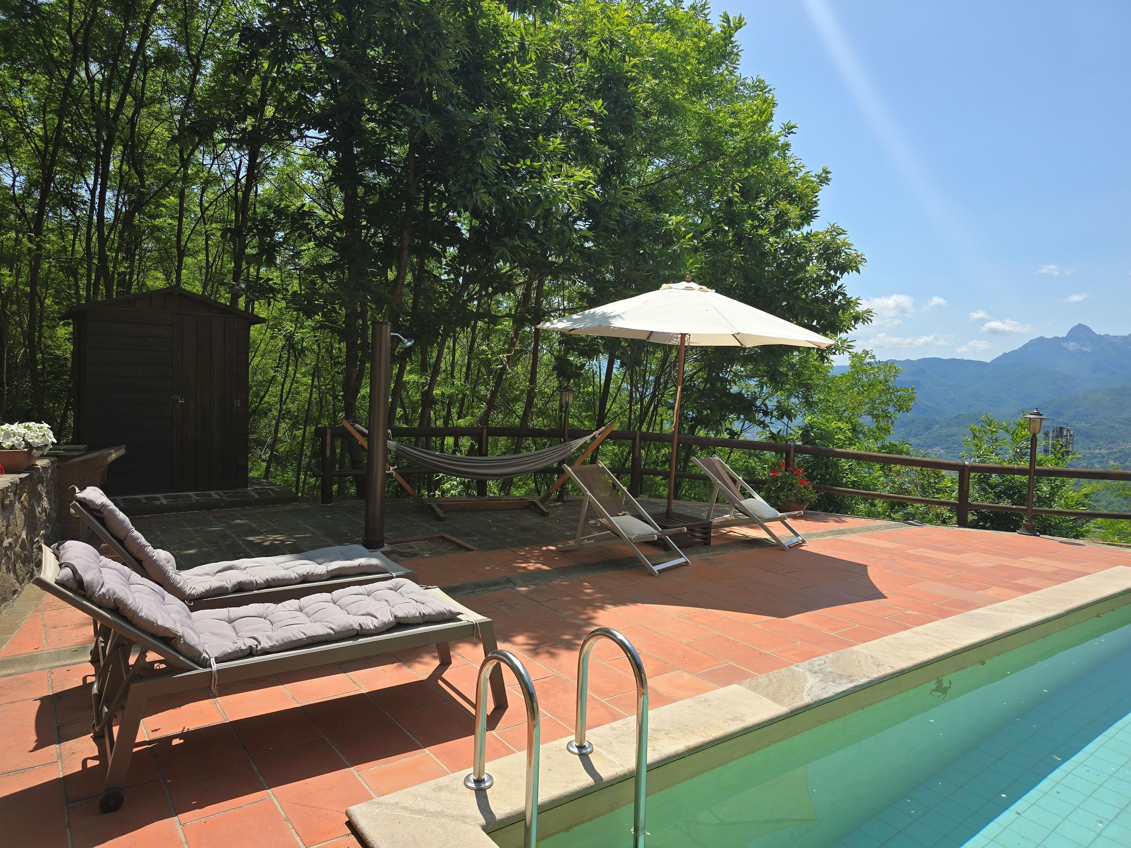 Piscina all'aperto