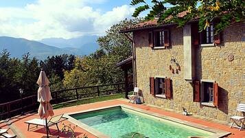 Casa Mettato with pool and stunning views
