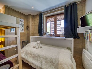 3 chambres, lit parapluie, Wi-Fi, draps fournis