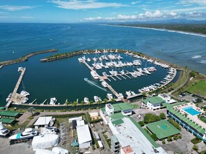 Marina - Luxury Tree House in the heart of Manuel Antonio! (quepos)