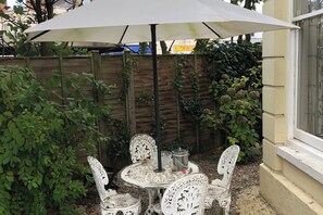 屋外ダイニングエリア