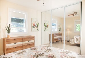 2 chambres, fer et planche à repasser, Wi-Fi gratuit, draps fournis