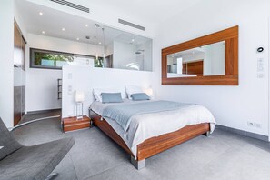6 quartos, Wi-Fi de cortesia, roupa de cama