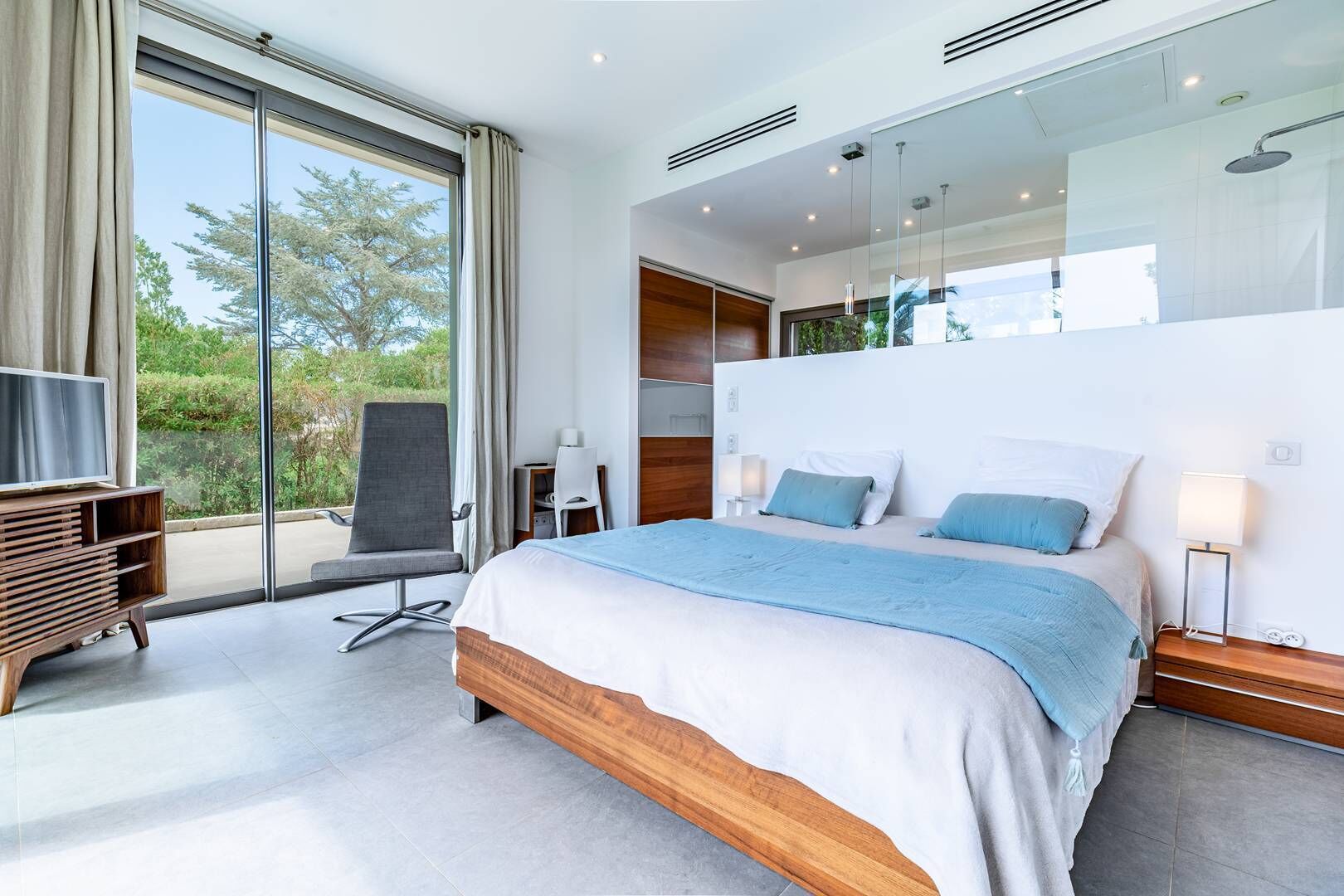 6 chambres, Wi-Fi gratuit, draps fournis