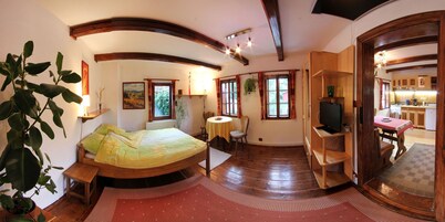 • CASA NICU • traditional cottage at the Carpathian foothills in Transylvania