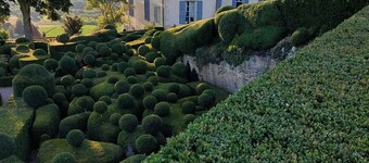 Stone house with pool 200 meters from a small village. Cul de sac.