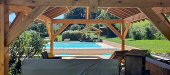 Stone house with pool 200 meters from a small village. Cul de sac.