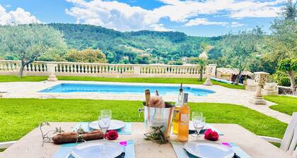 Villa, private heated pool from May onwards