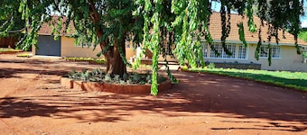 Senior Quarters 4 Bed Residential Family Guest  Home