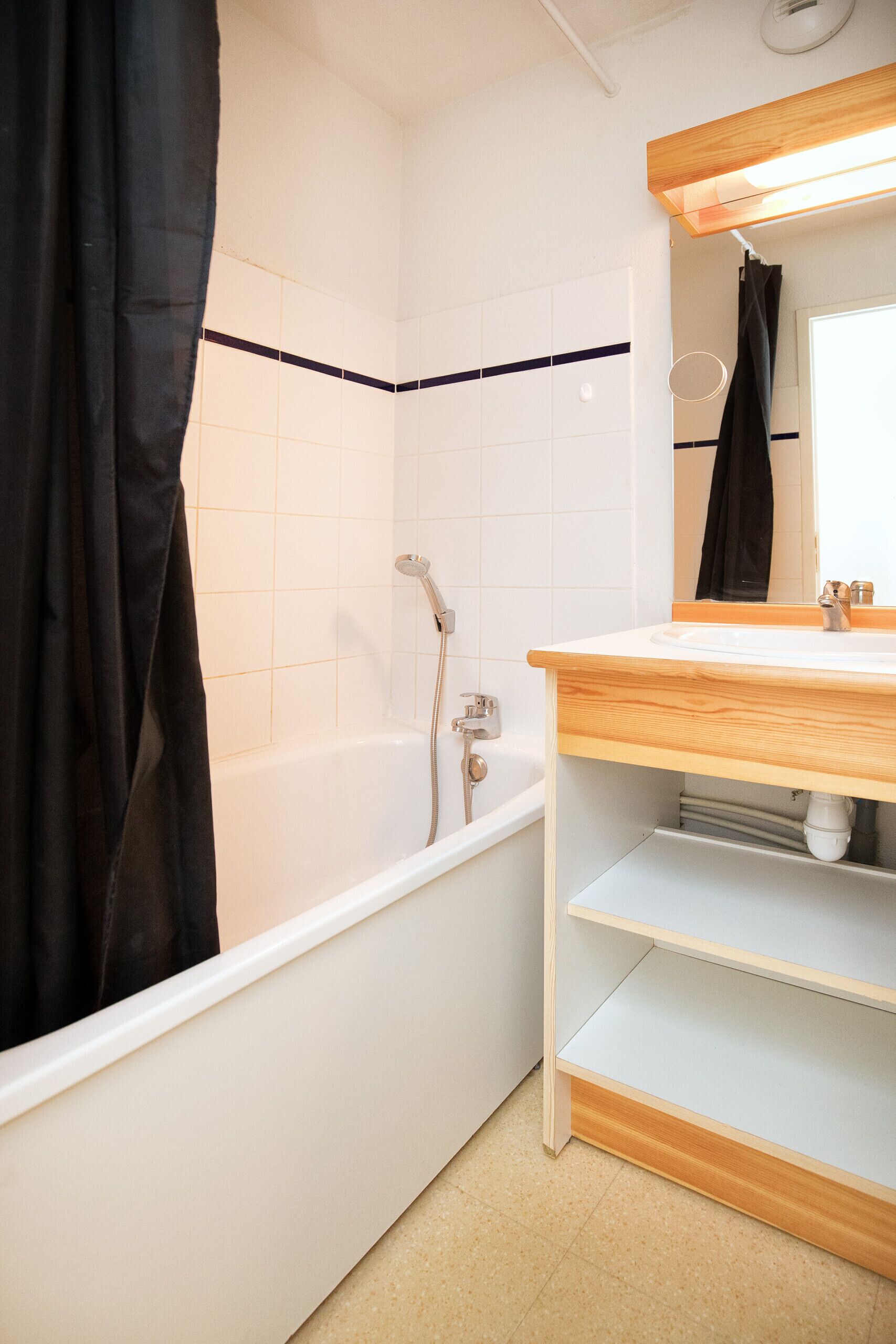 Bathtub