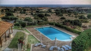 Pool - Apartment in villa with pool close to sea, countryside, in the area of "barocco" (Ragusa)