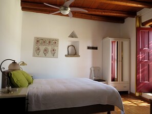 1 bedroom, free WiFi, bed sheets - Beautifully Renovated Traditional Stone House in Vori, South Crete, Greece. (Tymbaki, Heraklion)