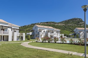 Exterior - Apartment in Corsica near Beaches (Oletta)