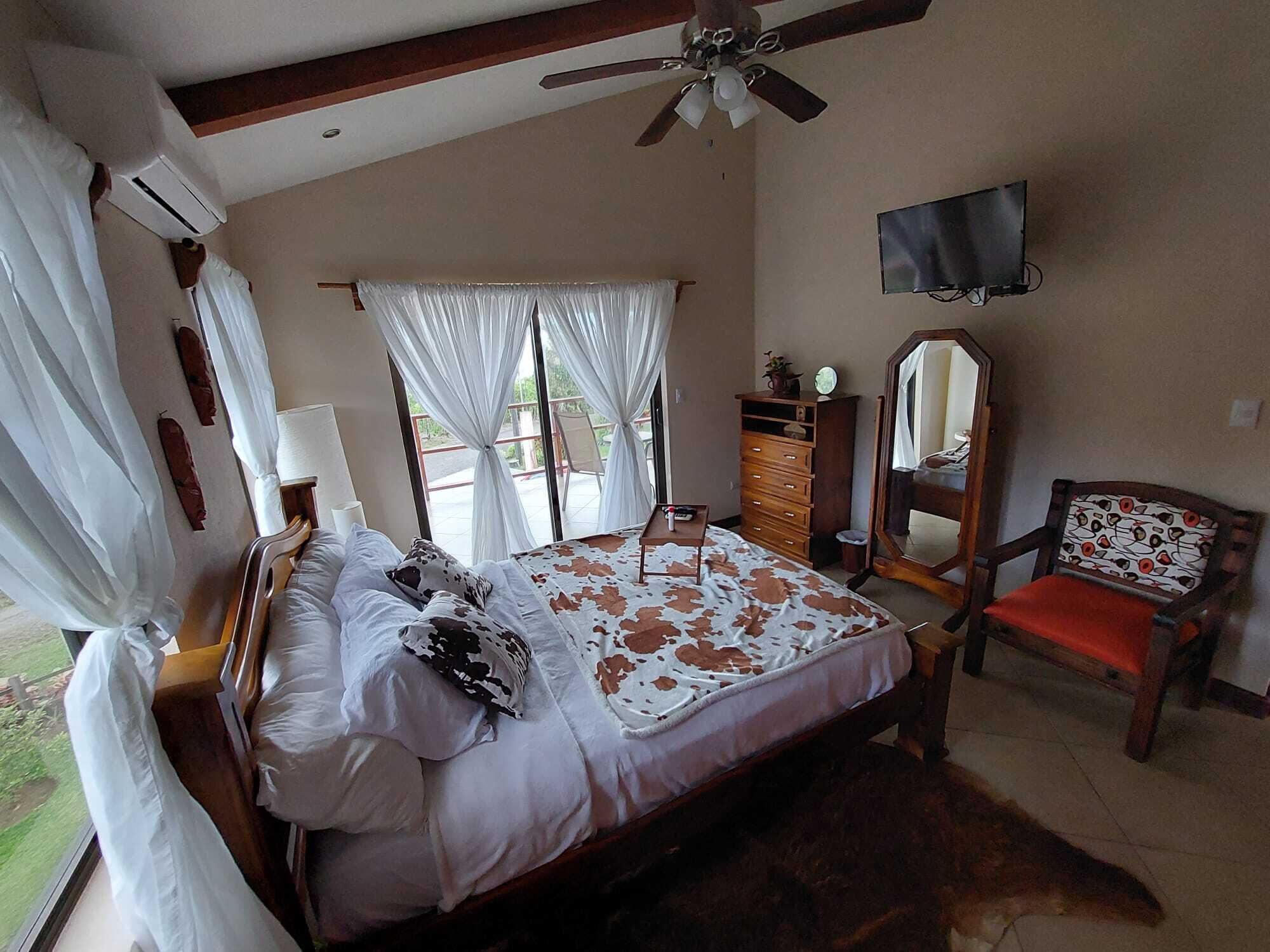 4 間睡房、書桌、熨斗/熨衫板、免費 Wi-Fi