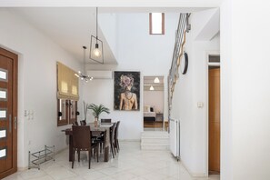 Dining - Villa Elesia, with easy access to southern beaches (Rethymno)