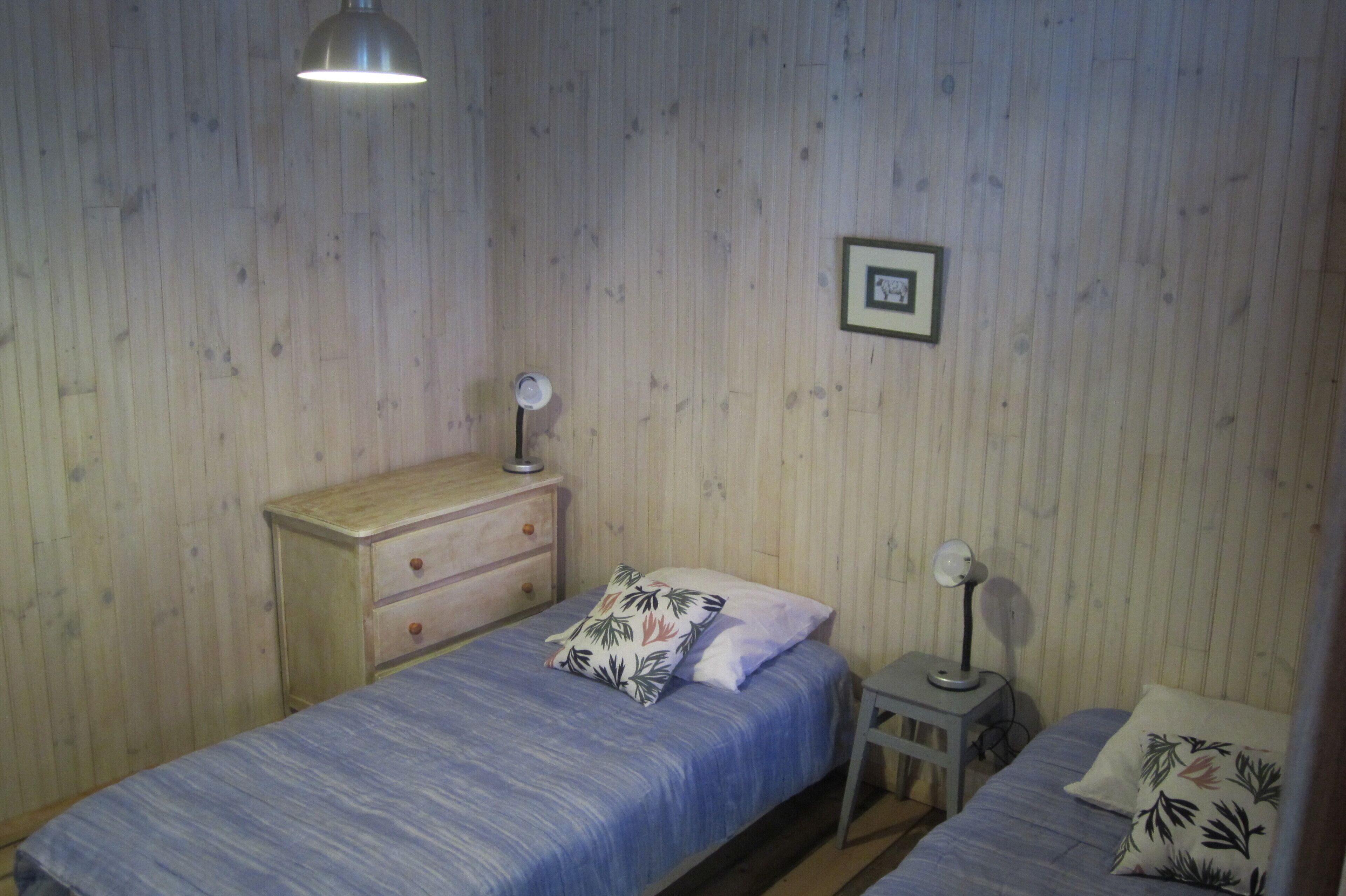 5 bedrooms, bed sheets