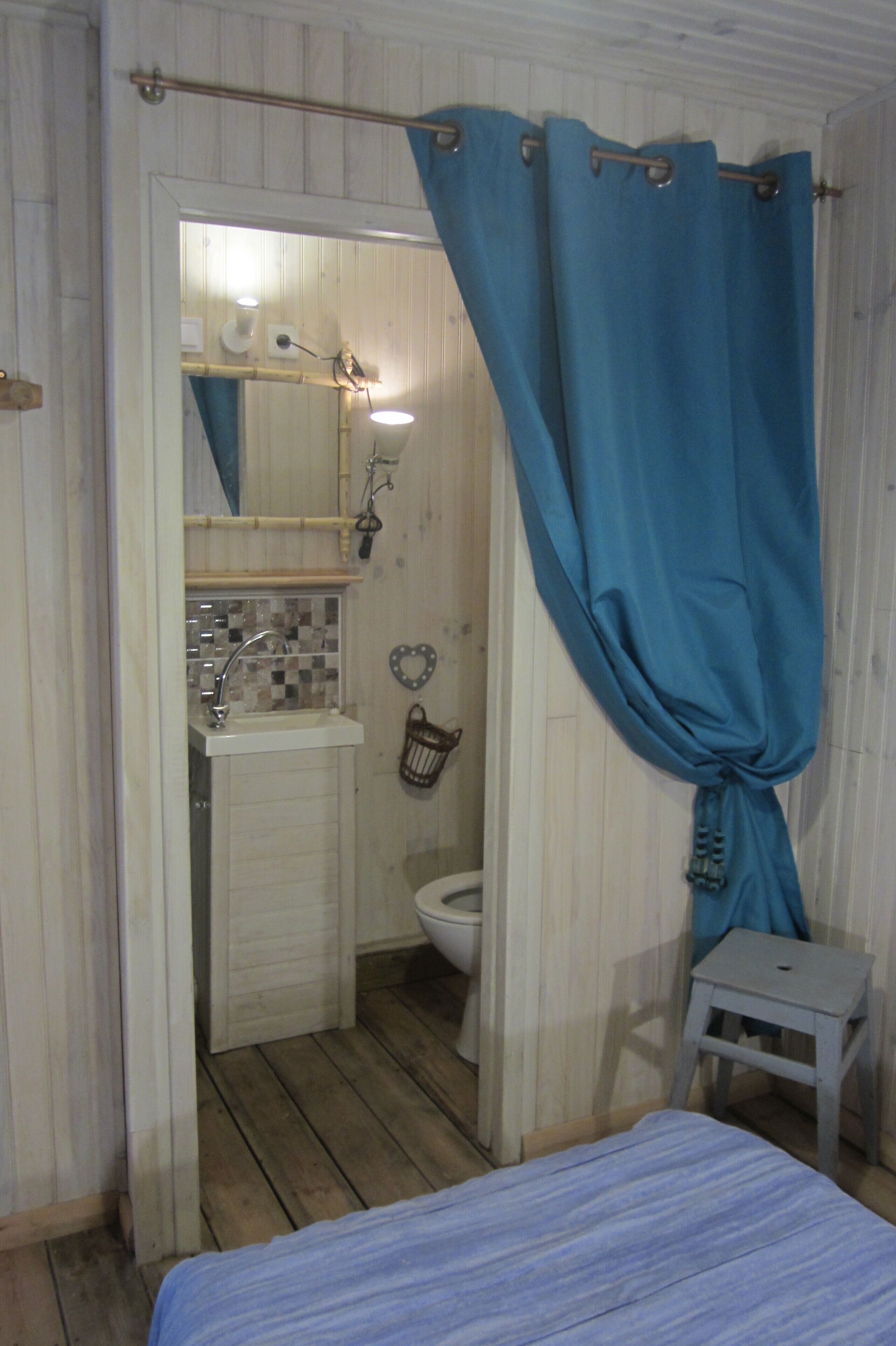 5 chambres, draps fournis