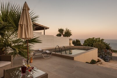 newly built stone house ,breathtaking view,close to the shipwreck &the blue cave