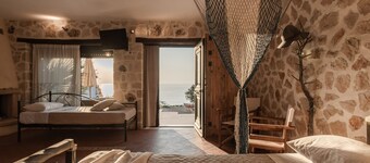 nybygd steinhus, fantastisk utsikt, nær skibbruket og den blå hule