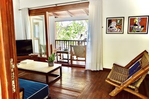 LED TV, DVD player, stereo - Exclusive Beachfront (Punta Rucia)