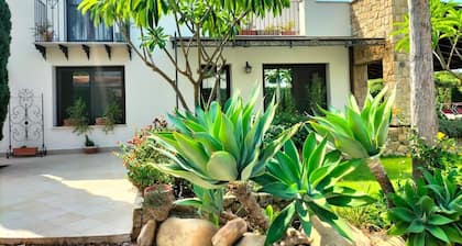 Super independent Villa with garden and private pool, 9 beds..the top !!