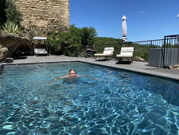 A heated pool - Historic 12th Century Chateau de Boussagues, Unique Self-Contained Apartment (La Tour-Sur-Orb)